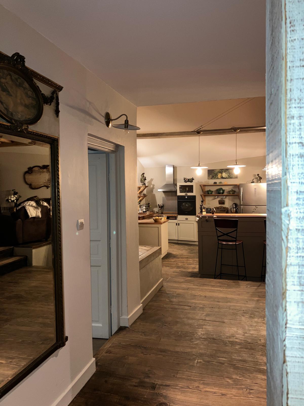 Choix de luminaires pour cuisine maison existante à Poleymieux au mont d'or